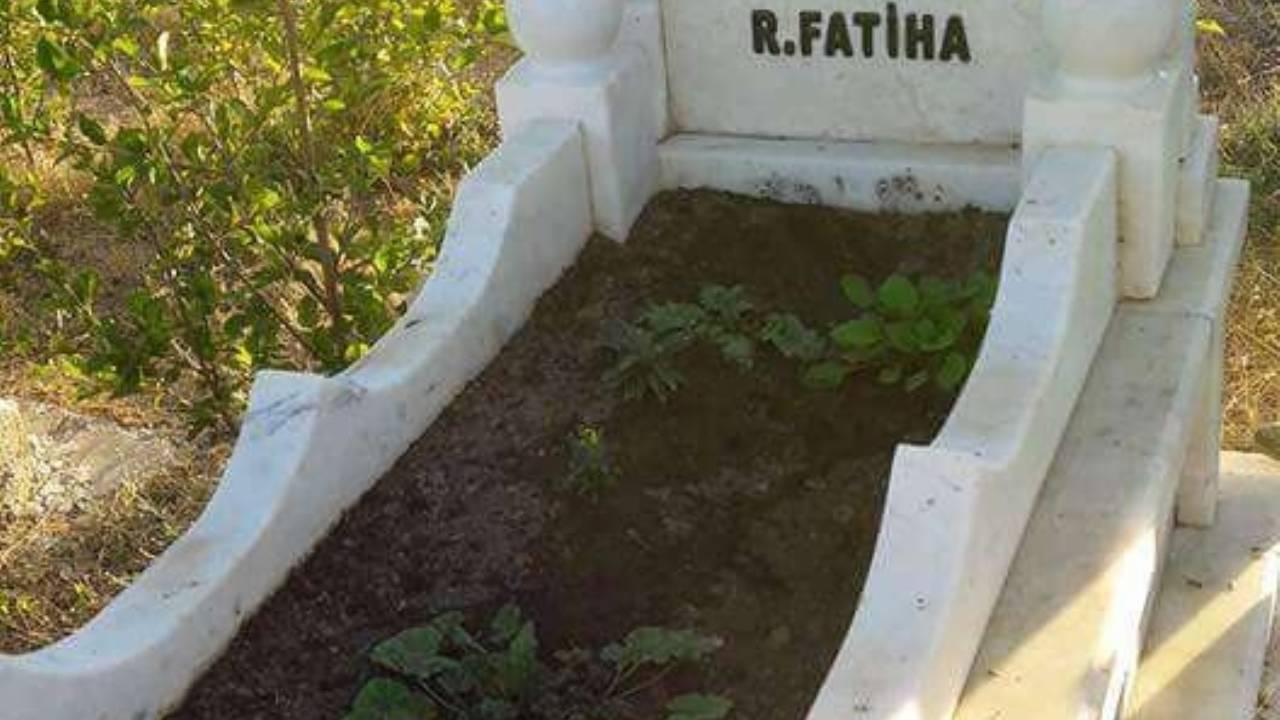 Elgazi Köyü – Türbe ve Mezarlar&nbsp;