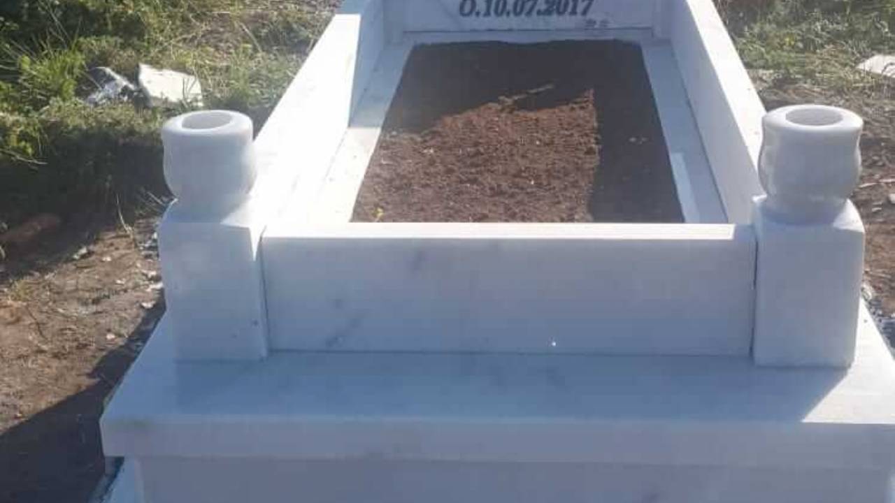 Elgazi Köyü – Türbe ve Mezarlar&nbsp;